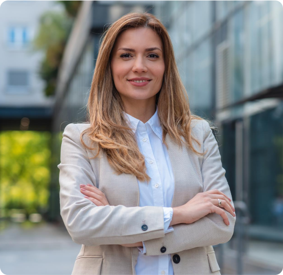 Testimonial Right Image